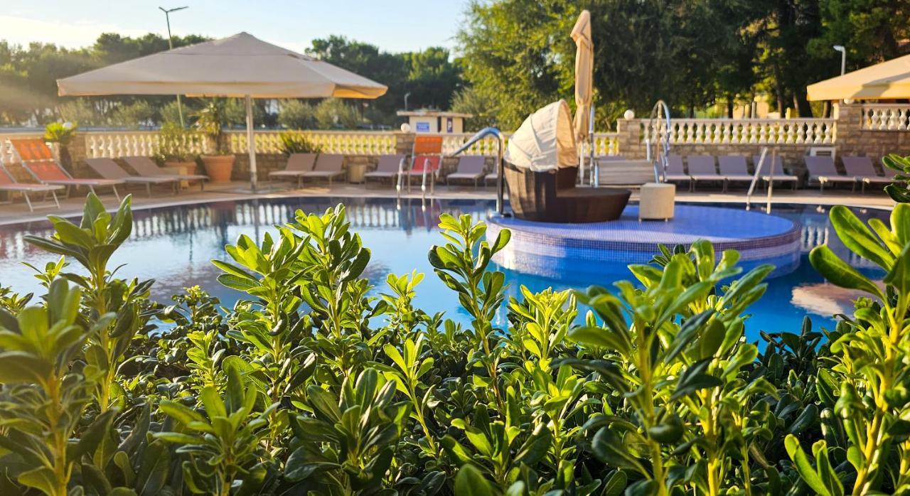 Hotel Miramare Vodice Dış mekan fotoğraf