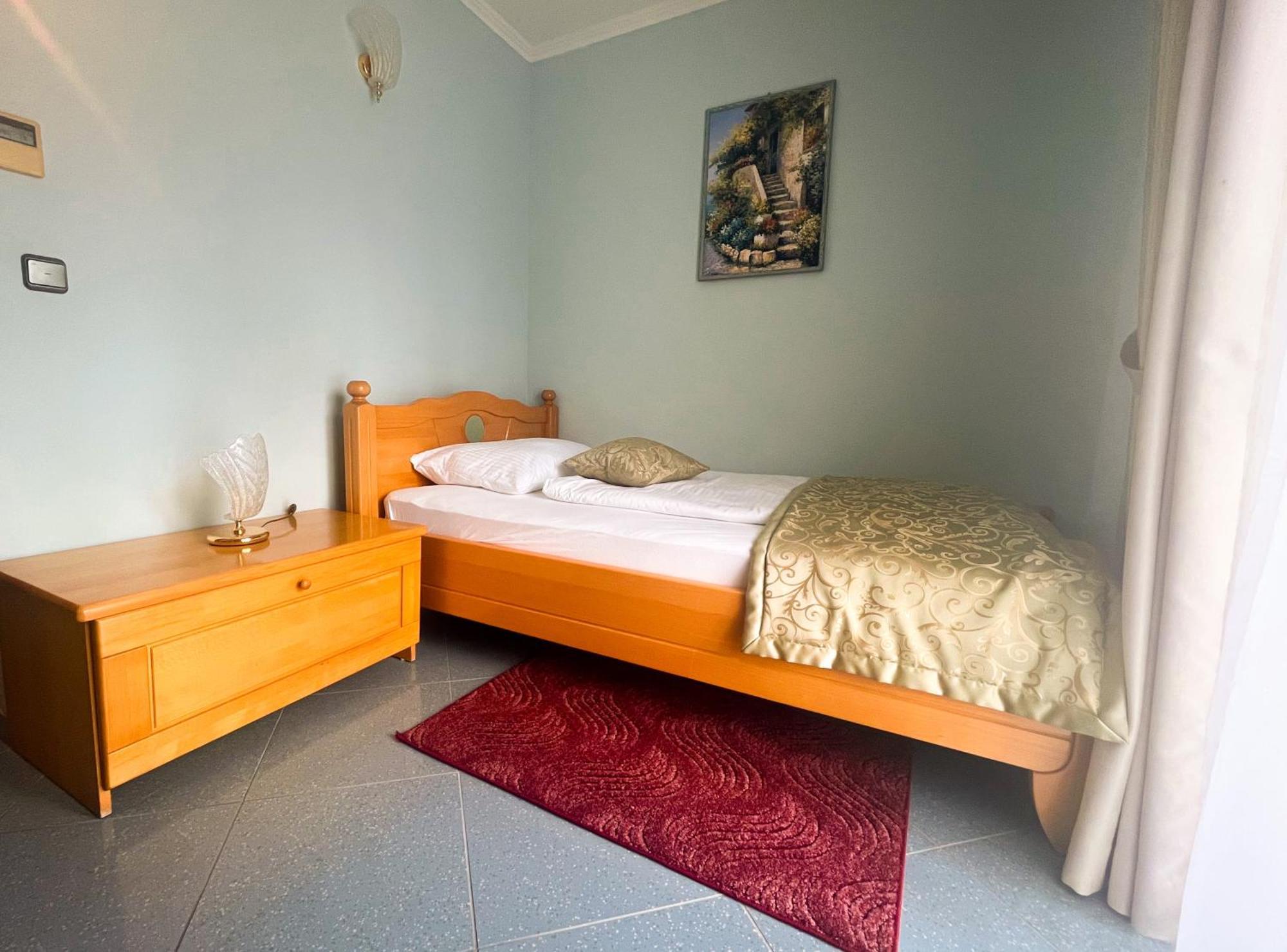Hotel Miramare Vodice Oda fotoğraf