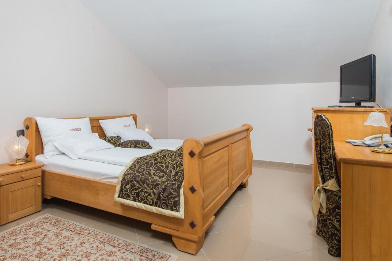 Hotel Miramare Vodice Dış mekan fotoğraf